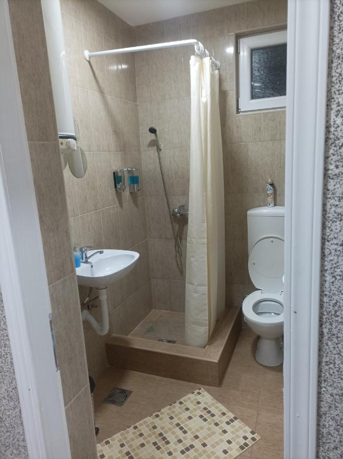 Apartmani Marija Zemun Zemun Polje Екстериор снимка