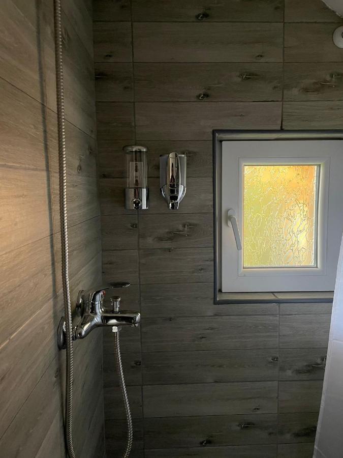 Apartmani Marija Zemun Zemun Polje Екстериор снимка