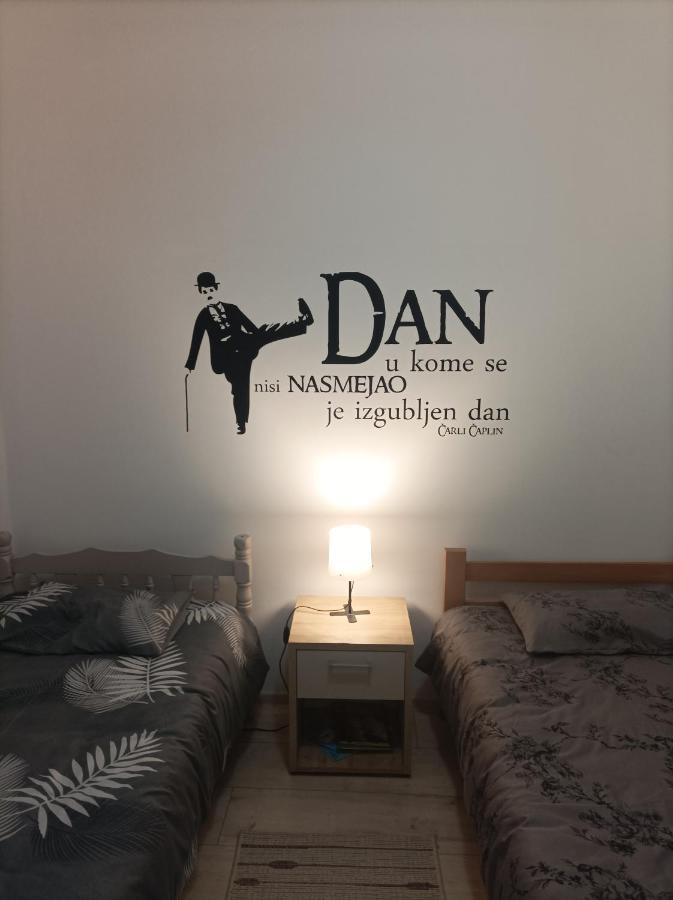 Apartmani Marija Zemun Zemun Polje Екстериор снимка
