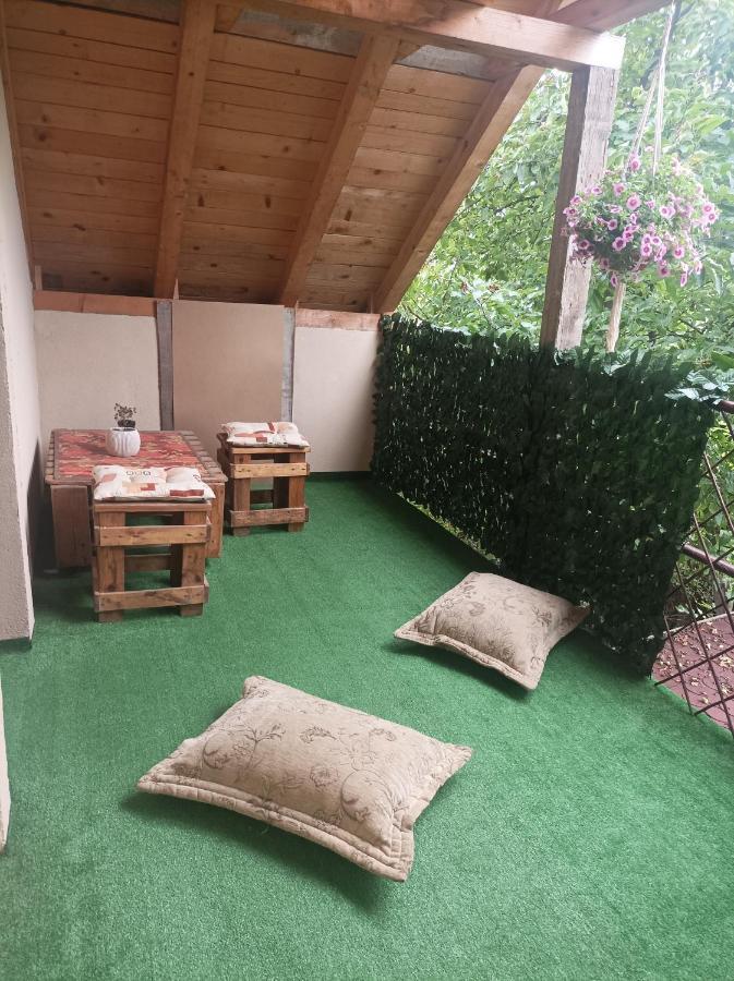 Apartmani Marija Zemun Zemun Polje Екстериор снимка